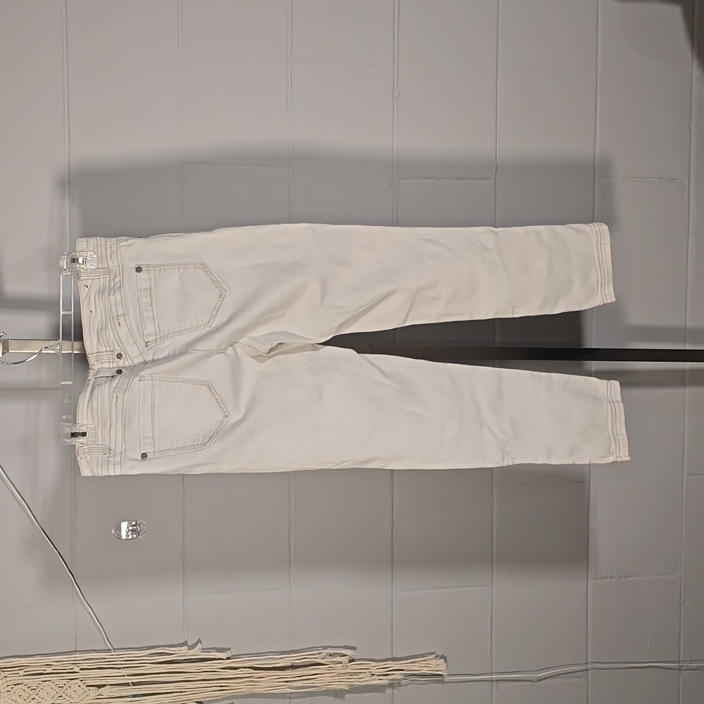 White jeans - Picture 4 of 10